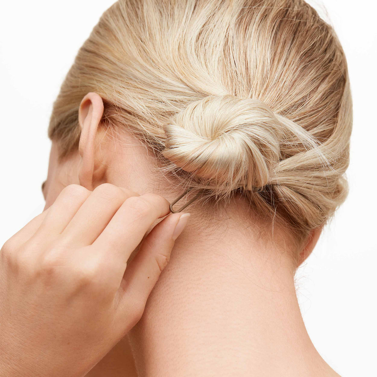 Meet the Min Pins: Subtle Hold for Shorter Hair and Delicate Styling
